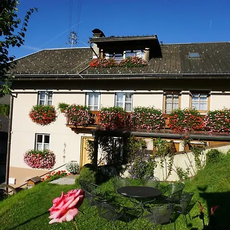 Homestay Musikhof Lexer Liesing